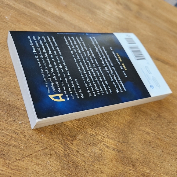 Sherlock Holmes The Hound of the Baskervilles by Sir Arthur Conan Doyle - Picture 5 of 5